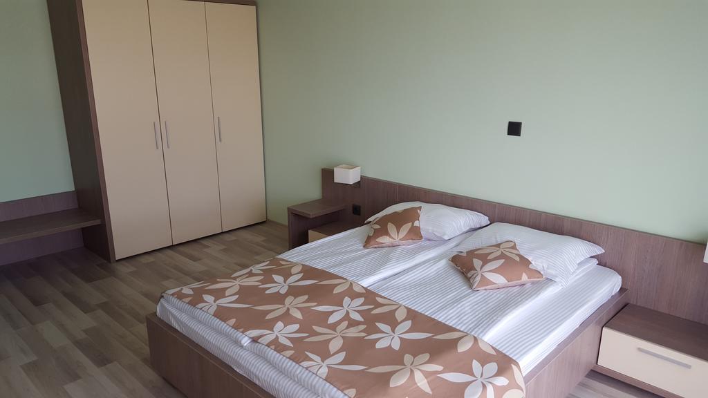 Iva Resort Byala  Zimmer foto