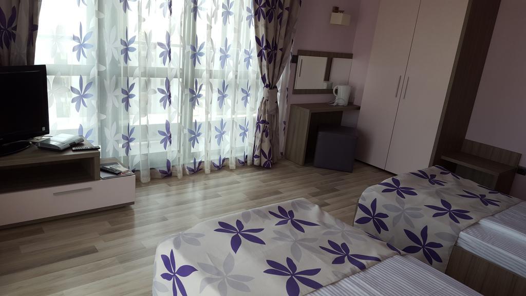 Iva Resort Byala  Zimmer foto